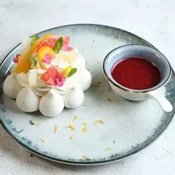 Citrus Pavlova