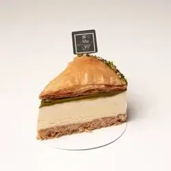 Baqlava Cheese Cake