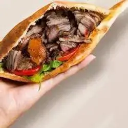 Meat Gas Sandwich with Iraqi Samoon