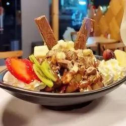 Kitkat Fruit Salad