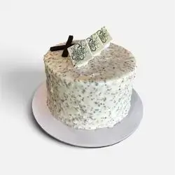 كيكة عيد ميلاد شوكولاتة بيضاء - S8