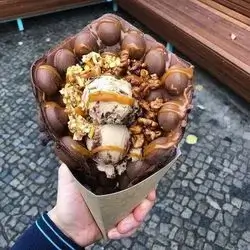 Walnuts Bubble Waffle 