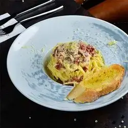 Pasta Carbonara   
