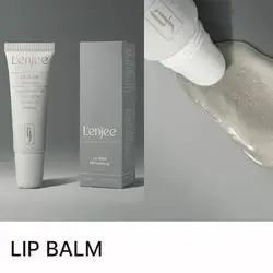 lip balm moisturizing 10ml sweet almond oil , cocoo butter , coconut oil , vitamin e