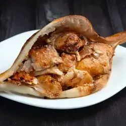 Chicken Gas with Hajari Bun