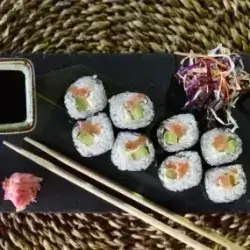 Salmon Philadelphia Roll
