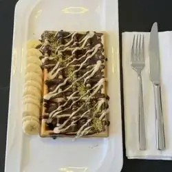 وافل موز ونوتيلا