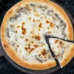 Mushroom & Steak Pizza