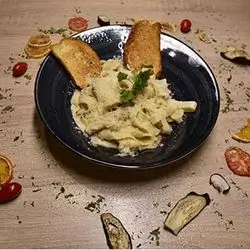 Fettuccine Alfredo