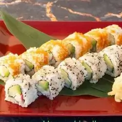 Ura Maki Roll Sushi