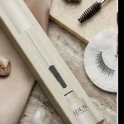 IDUN Minerals Mascara Simply Pure and Clean Line (9ml)