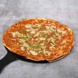 Lahmacun With Cheese And Thyme