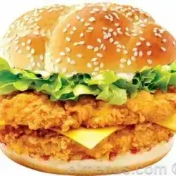 Cheesy Chicken Crispy Burger