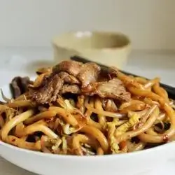 Fresh Fried Noodles With Beef
