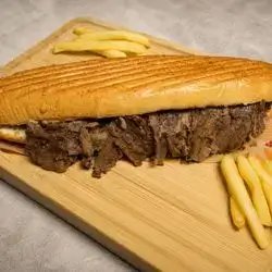 Meat Sandwich With Turkish Samoon