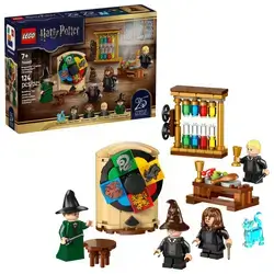 LEGO® 76460 Hogwarts Castle: Sorting Hat Ceremony