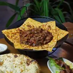 Meat Qalya