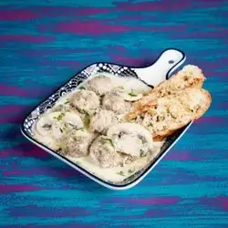 Alfredo Meatballs