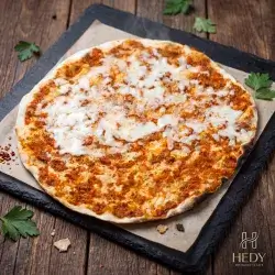 Lahmacun with Cheese