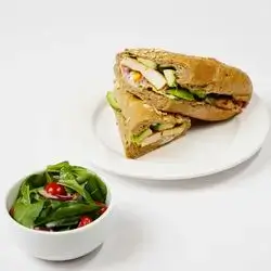 Chicken Avocado Sandwich 527 Calories