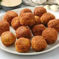 ١٢ دانە فەلافل