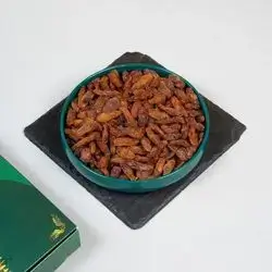 brown raisins