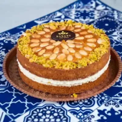 Semolina Cake With Cream