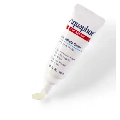 Aquaphor Lip Repair Ointment for Dry Chapped Lips, Lip Balm with Shea Butter,//مرطب الشفاه أكوافور لإصلاح الشفاه الجافة والمتشققة،