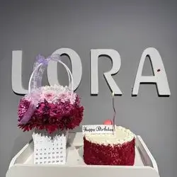 Cakes And Flowers