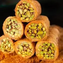 Syrian Mabruma With Pistachio