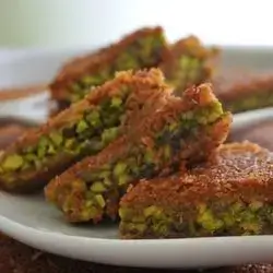 Asmaliya With Pistachios
