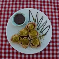 Sushi Crepe With Pistachio