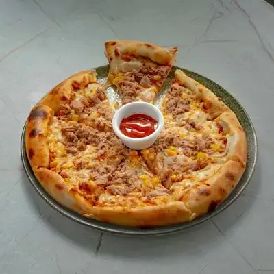 Tuna Pizza