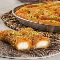 Maghshwsha With Cream