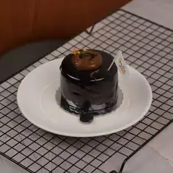 Vogue Cake