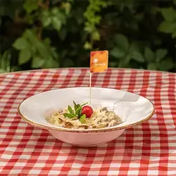 Fettuccine Alfredo