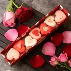 valentine macarone