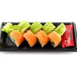 Super Salmon And Avocado Roll