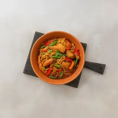 Chicken Schezwan Noodles