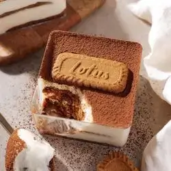 Lotus Cake