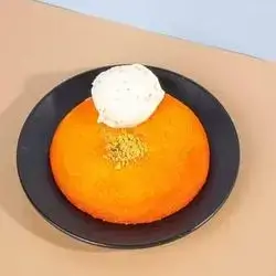 Pistachio Kunafa With Ice Cream