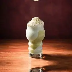 Pistachio Milkshake