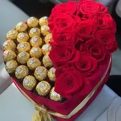Box Red Roses & Referro Chocolate