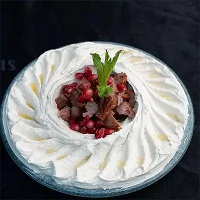 Hummus with Meat