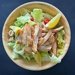 Diet Caesar Salad with Chicken (145 Calories)