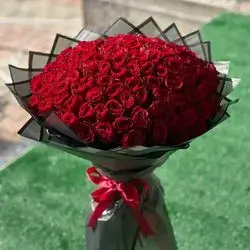 Flowecrbouqet  rose red 100