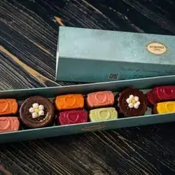 Dubai Nowruz Chocolate Box