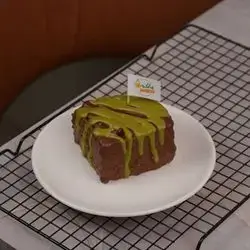 Chocolate Dubai Cake