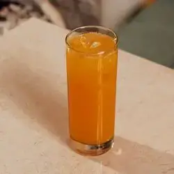 Fresh carrot juice