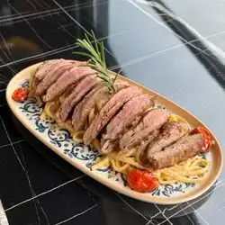 Fettuccine Alla Bistecca